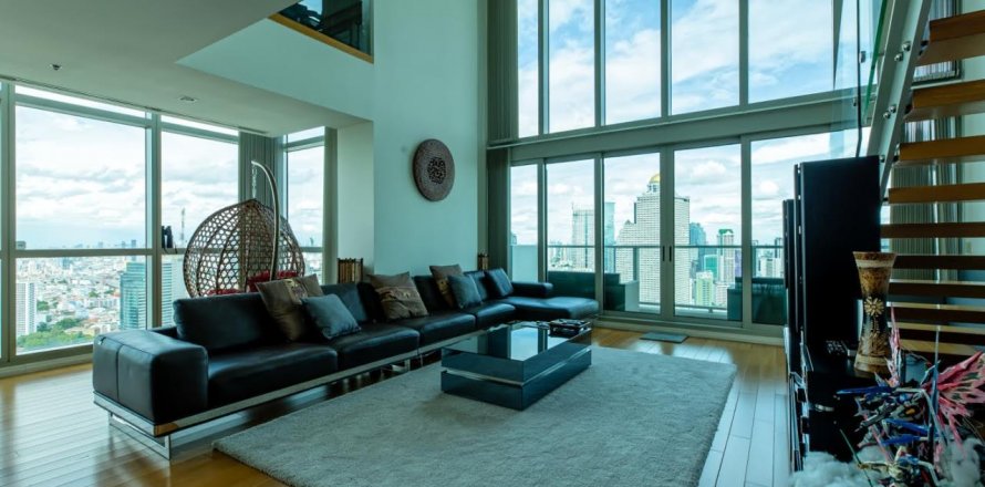 Condominio de 3 dormitorios en Khlong San, Bangkok, Tailandia № 123732