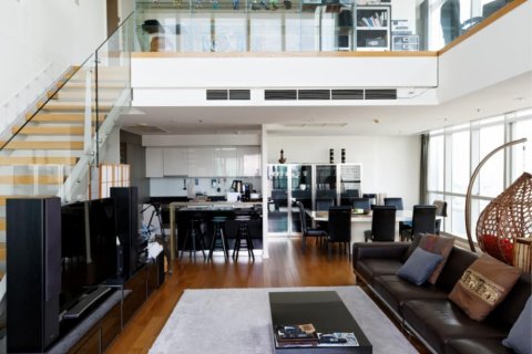 Condominio de 3 dormitorios en Khlong San, Bangkok, Tailandia № 123732 - foto 15