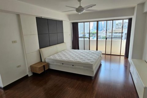คอนโดมิเนียมในคลองเตย, กรุงเทพฯ, ประเทศไทย, 3 ห้องนอน № 123728 - รูปถ่าย 16