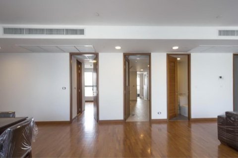 คอนโดมิเนียมในวัฒนา, กรุงเทพฯ, ประเทศไทย, 4 ห้องนอน № 123727 - รูปถ่าย 12