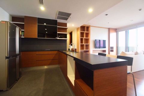 Condominio de 3 dormitorios en Khlong Toei, Bangkok, Tailandia № 76162 - foto 7