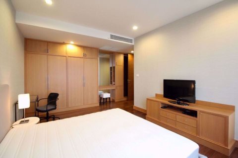 Condominio de 3 dormitorios en Khlong Toei, Bangkok, Tailandia № 76162 - foto 11