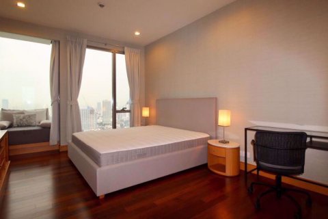 Condominio de 3 dormitorios en Khlong Toei, Bangkok, Tailandia № 76162 - foto 9