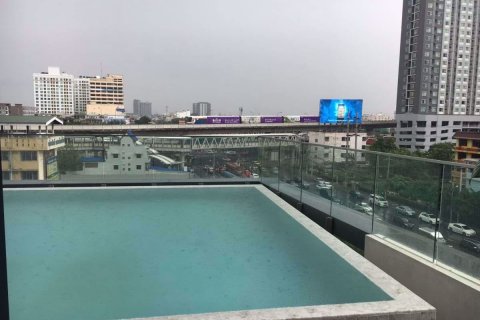 Condominio de 1 dormitorio en Thonburi, Bangkok, Tailandia № 76164 - foto 11