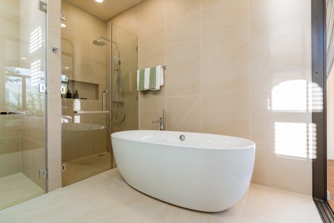 Chalet de 3 dormitorios en Layan Beach, Tailandia № 75771 - foto 10