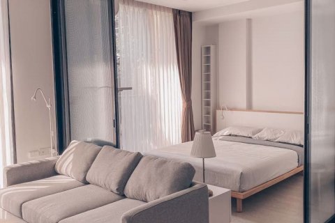 Condo in Khlong Toei, Bangkok, Thailand, 2 bedrooms № 105121 - photo 4