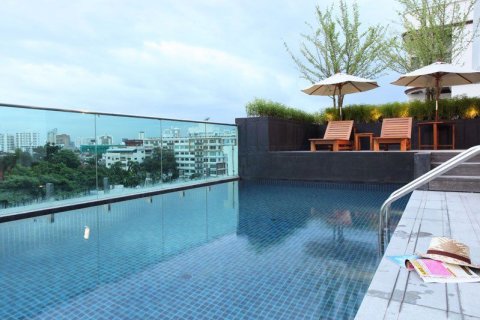 Condominio de 2 dormitorios en Watthana, Bangkok, Tailandia № 105124 - foto 7