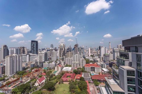 Condominio de 2 dormitorios en Watthana, Bangkok, Tailandia № 105125 - foto 16