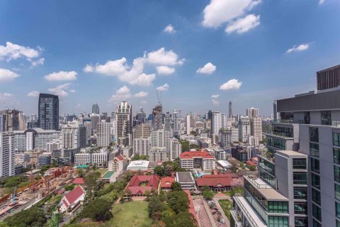 Condominio de 2 dormitorios en Watthana, Bangkok, Tailandia № 105125 - foto 19