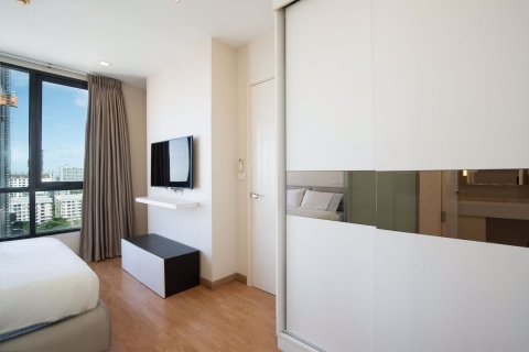 Condominio de 2 dormitorios en Watthana, Bangkok, Tailandia № 105123 - foto 4
