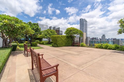 Condominio de 2 dormitorios en Watthana, Bangkok, Tailandia № 105123 - foto 16