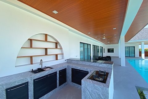 Casa de 4 dormitorios en Hua Hin, Tailandia № 125096 - foto 7