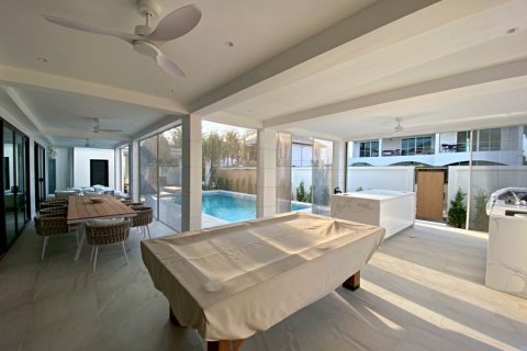 Casa de 4 dormitorios en Hua Hin, Tailandia № 125095 - foto 5