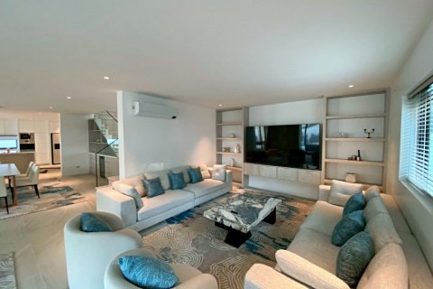 Casa de 4 dormitorios en Hua Hin, Tailandia № 125095 - foto 9