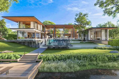 Haus in Phuket, Thailand 4 Schlafzimmer № 130845