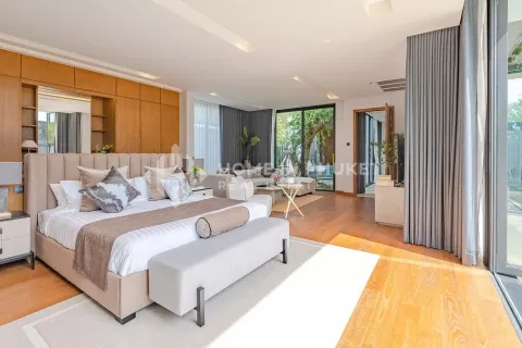 Casa de 4 dormitorios en Phuket, Tailandia № 130845 - foto 11