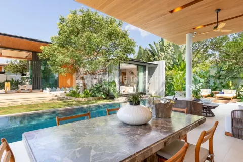 Casa de 4 dormitorios en Phuket, Tailandia № 130844 - foto 3
