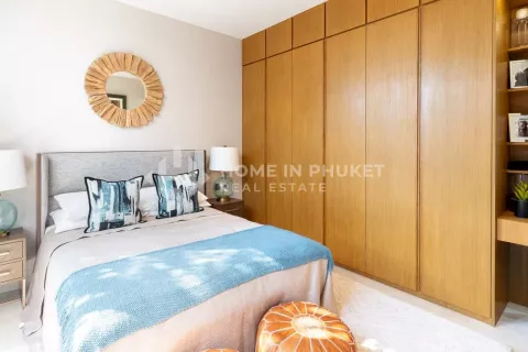 Casa de 4 dormitorios en Phuket, Tailandia № 130844 - foto 27