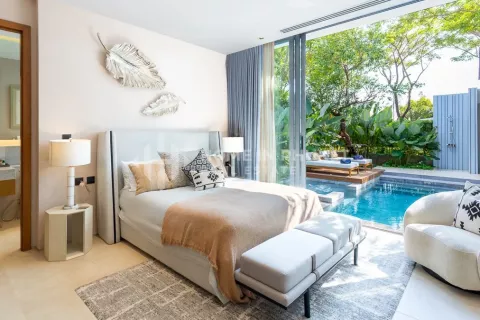 Casa de 4 dormitorios en Phuket, Tailandia № 130844 - foto 25