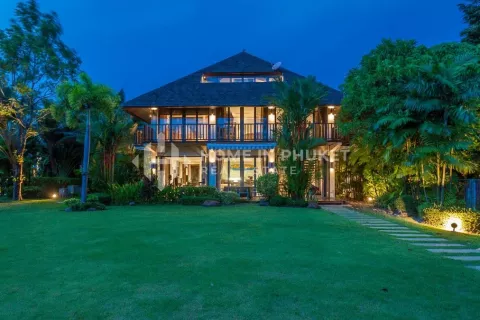 Casa de 5 dormitorios en Bang Tao, Tailandia № 130846 - foto 22