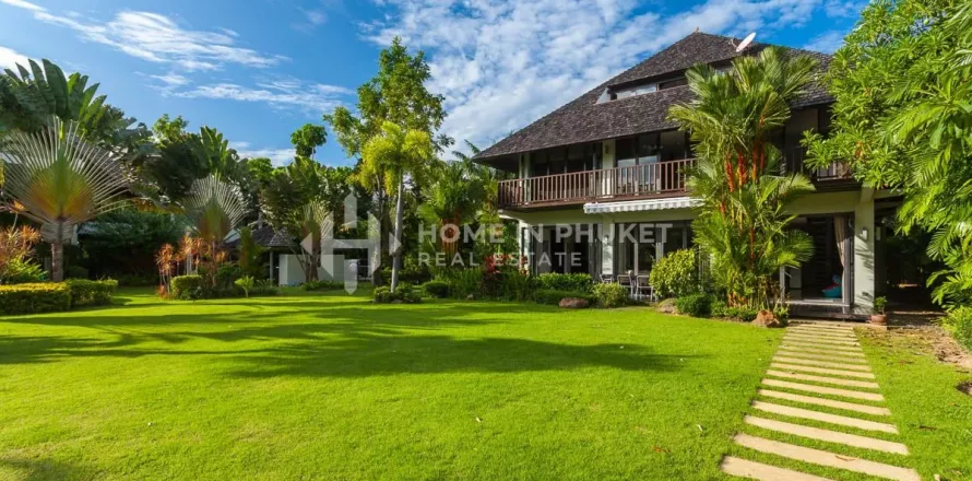 Casa de 5 dormitorios en Bang Tao, Tailandia № 130846