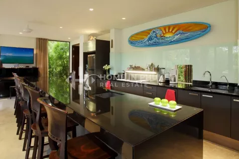 Casa de 5 dormitorios en Bang Tao, Tailandia № 130846 - foto 6