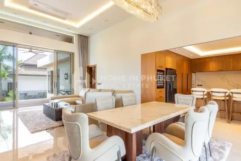 Casa de 4 dormitorios en Phuket, Tailandia № 130848 - foto 5