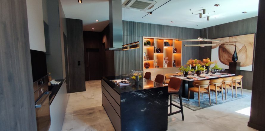 Casa de 4 dormitorios en 95E1 Project, Bangkok, Tailandia № 121302