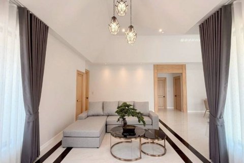 Casa de 3 dormitorios en Pattaya, Tailandia № 132623 - foto 3