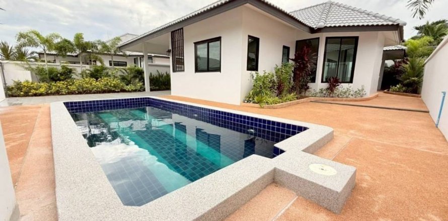 Casa de 3 dormitorios en Pattaya, Tailandia № 132623