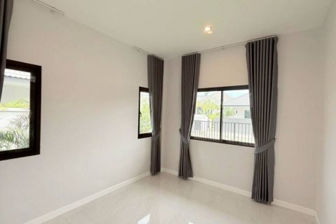 Casa de 3 dormitorios en Pattaya, Tailandia № 132619 - foto 6