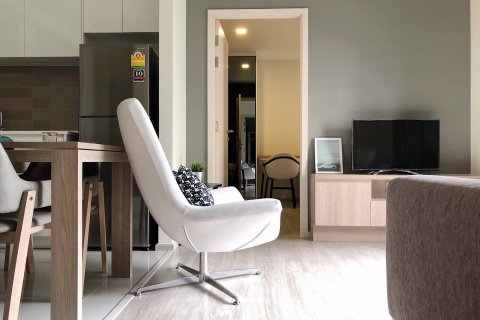 Condominio de 2 dormitorios en Din Daeng, Bangkok, Tailandia № 83897 - foto 3