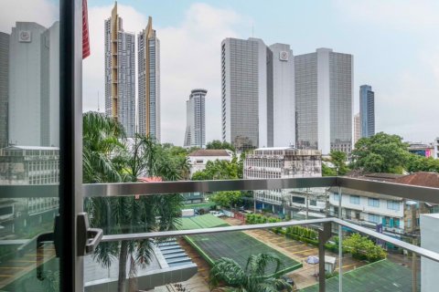 Condominio de 1 dormitorio en Bang Rak, Bangkok, Tailandia № 83899 - foto 5
