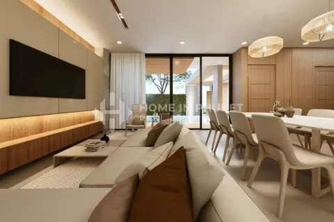 Casa de 4 dormitorios en Chalong, Tailandia № 131948 - foto 4