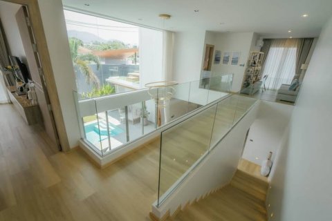 Chalet de 3 dormitorios en Phuket, Tailandia № 126711 - foto 8