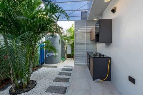 Casa de 5 dormitorios en Pattaya, Tailandia № 116055 - foto 6