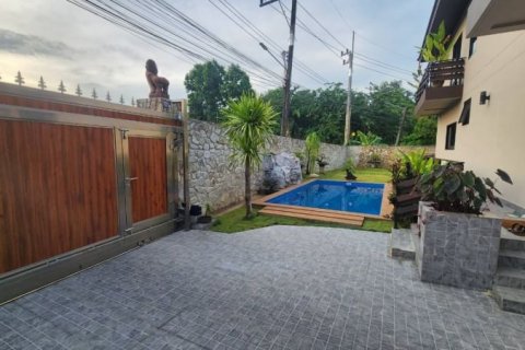Casa de 3 dormitorios en Pattaya, Tailandia № 116054 - foto 7