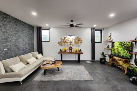 Casa de 3 dormitorios en Pattaya, Tailandia № 116054 - foto 10