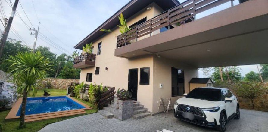 Casa de 3 dormitorios en Pattaya, Tailandia № 116054