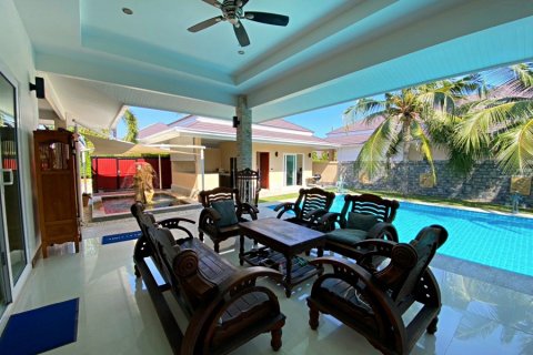 Casa de 4 dormitorios en Hua Hin, Tailandia № 125124 - foto 7