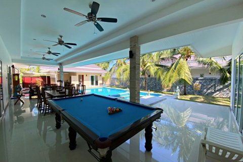Casa de 4 dormitorios en Hua Hin, Tailandia № 125124 - foto 6