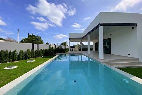 Casa de 3 dormitorios en Hua Hin, Tailandia № 125126 - foto 2