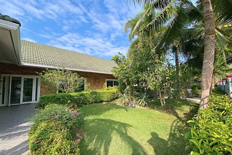 Casa de 4 dormitorios en Hua Hin, Tailandia № 125122 - foto 5