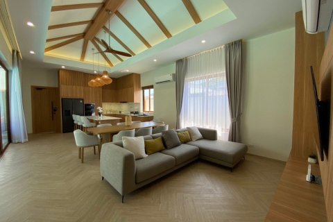 Casa de 4 dormitorios en Hua Hin, Tailandia № 125121 - foto 12