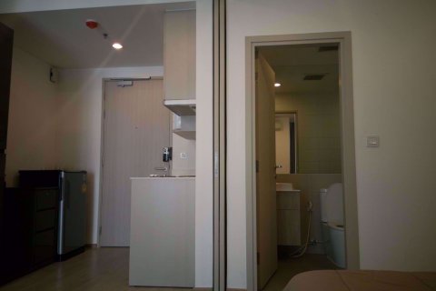 Condominio de 1 dormitorio en Bang Rak, Bangkok, Tailandia № 76923 - foto 5
