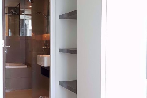 Condominio de 1 dormitorio en Watthana, Bangkok, Tailandia № 76921 - foto 7