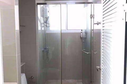Condominio de 1 dormitorio en Huai Khwang, Bangkok, Tailandia № 76926 - foto 11