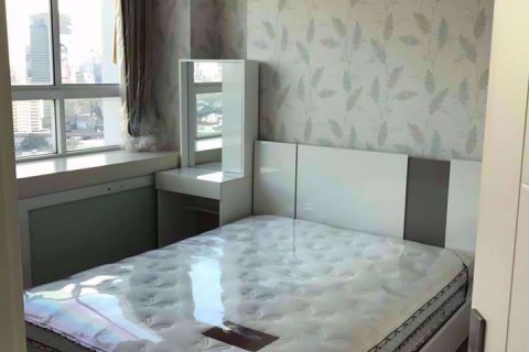 Condominio de 1 dormitorio en Huai Khwang, Bangkok, Tailandia № 76926 - foto 6