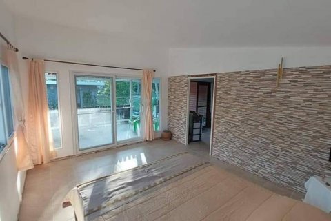 Casa de 1 dormitorio en Surat Thani, Tailandia № 115889 - foto 6