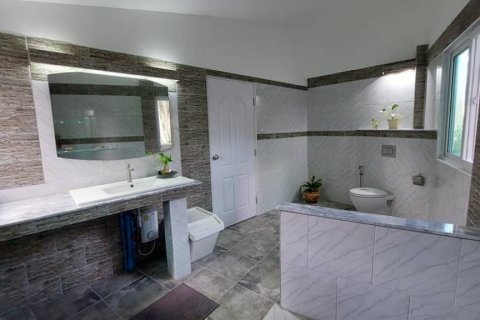 Casa de 1 dormitorio en Surat Thani, Tailandia № 115889 - foto 7